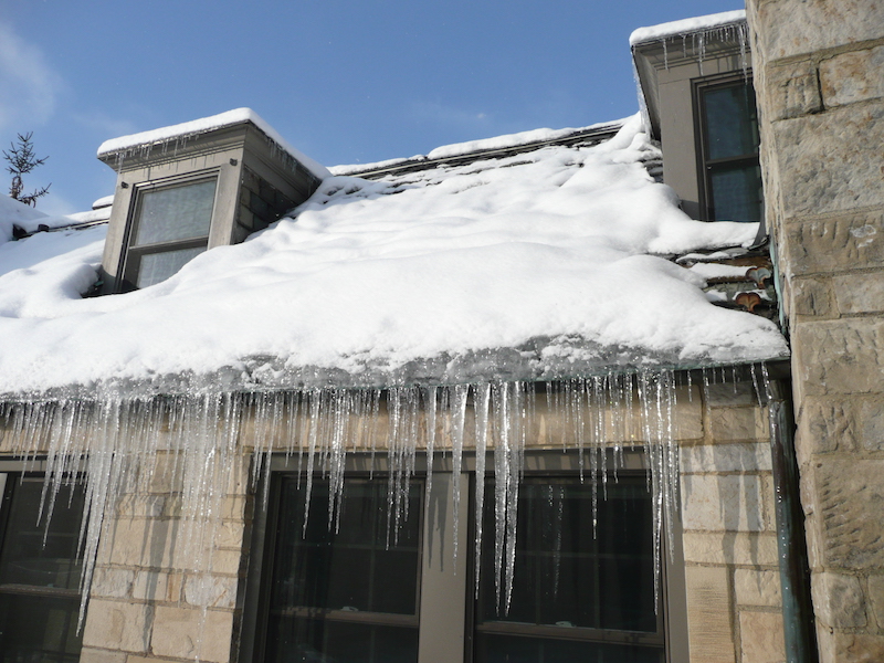 Cold Air Leaks in Winter – How to stop them | DIY Tips – Pinehurst Custom Home Builder